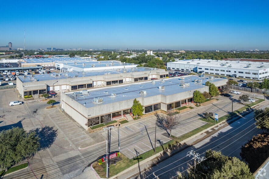More Photos Of 10525-10625 Newkirk St, Dallas Light Manufacturing For Sale
