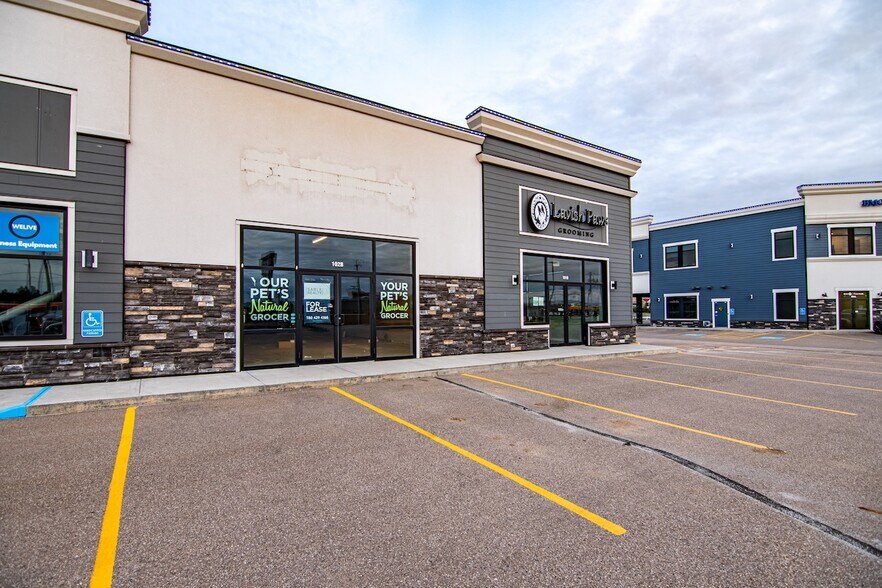 Primary Photo Of 179 Leva Ave, Red Deer Storefront For Lease