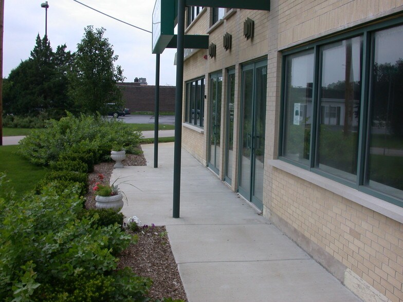 More Photos Of 1001 E Ogden Ave, Naperville Medical For Lease