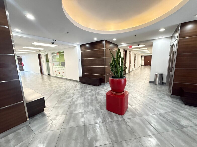 More Photos Of 560 Northern Blvd, Great Neck Medical For Lease