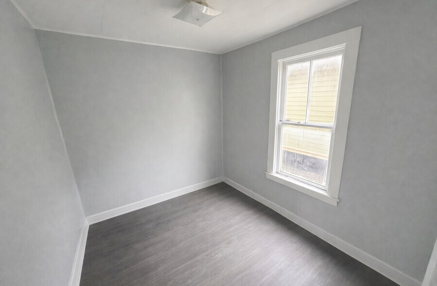 More Photos Of 335 Shonnard St, Syracuse Apartments For Sale