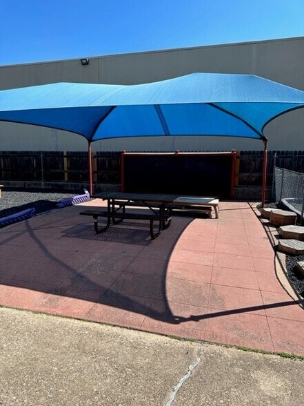 More Photos Of 3312 Park Lake Dr, Fort Worth Daycare Center For Lease