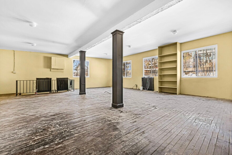 More Photos Of 68 Brook St, Croton On Hudson Showroom For Sale
