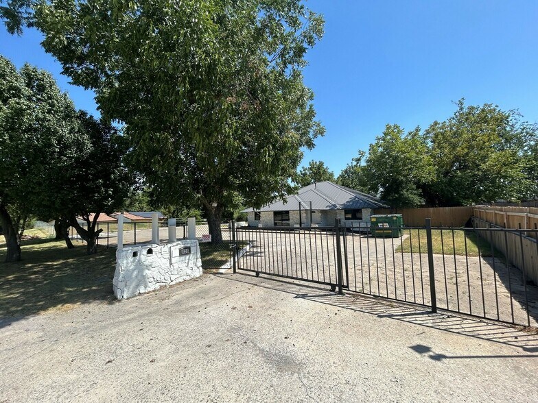 More Photos Of 828 SW 66th St, Oklahoma City Medical For Sale