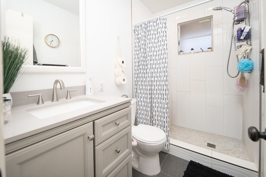 More Photos Of 3517 E Montecito Ave, Phoenix Apartments For Sale
