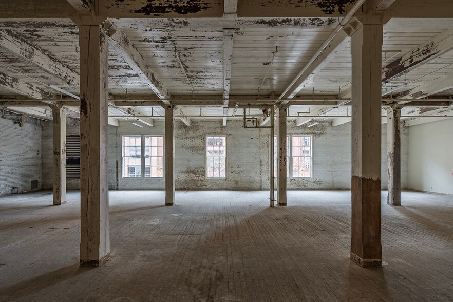 More Photos Of 601 Elm St, Dallas Loft Creative Space For Sale