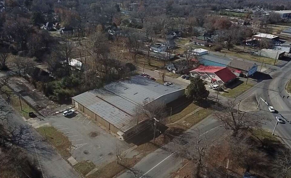Primary Photo Of 600 S Plum St, Pine Bluff Warehouse For Sale