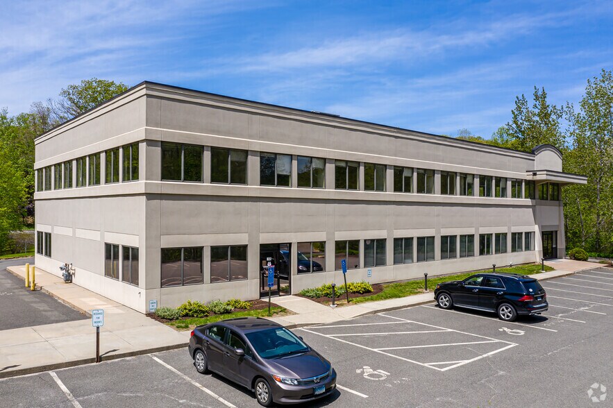 More Photos Of 765 Straits Tpke, Middlebury Office For Lease