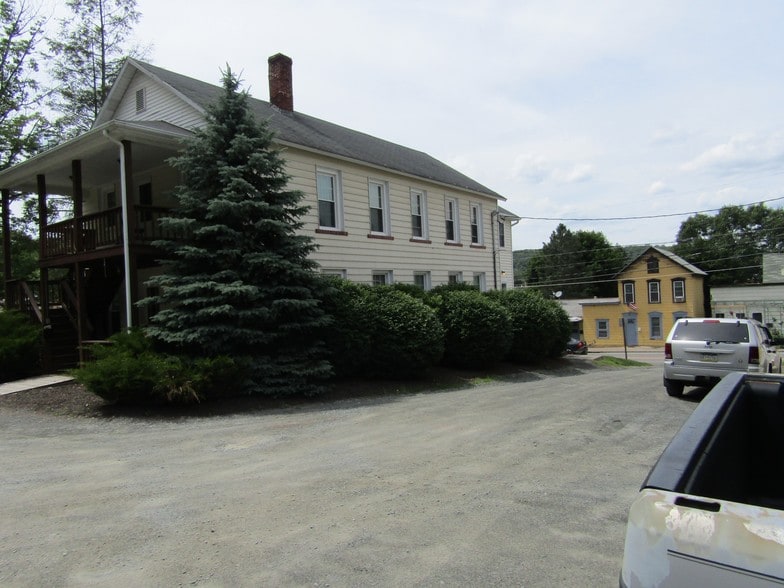 More Photos Of 141 Bellemonte Ave, Hawley Apartments For Sale