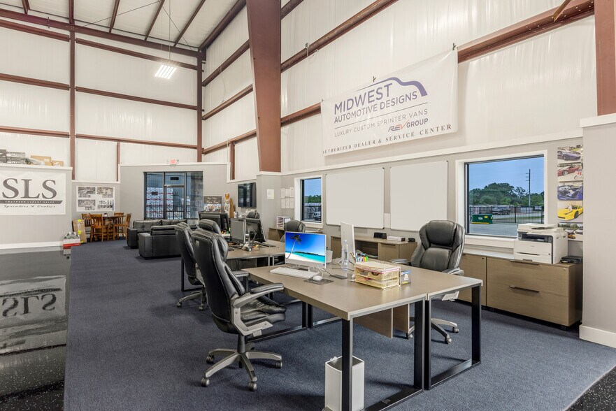 More Photos Of 17701 Telge Rd, Cypress Warehouse For Sale