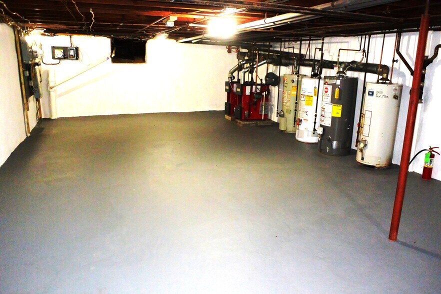 More Photos Of 7401 Woodbine Ave, Philadelphia Storefront Retail Residential For Lease