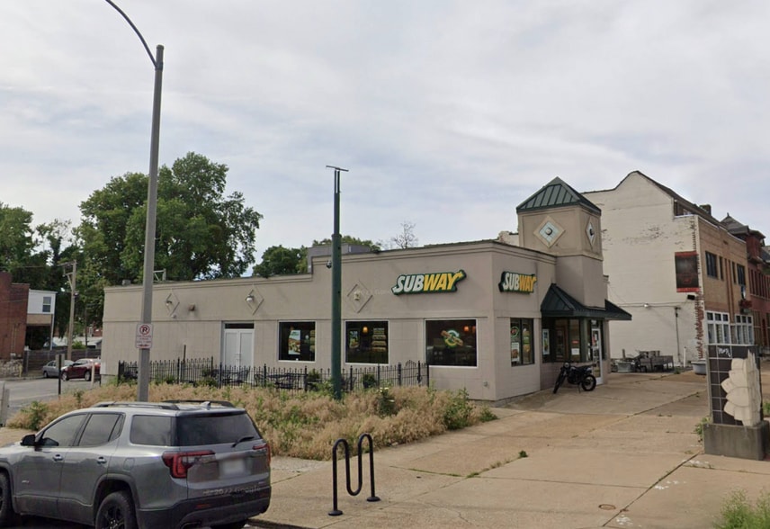 Primary Photo Of 2253 S Grand Blvd, Saint Louis Freestanding For Lease