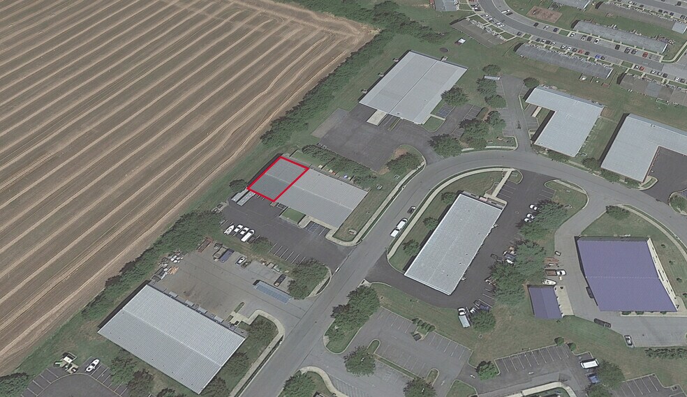 More Photos Of 108 Sleepy Hollow Dr, Middletown Warehouse For Lease