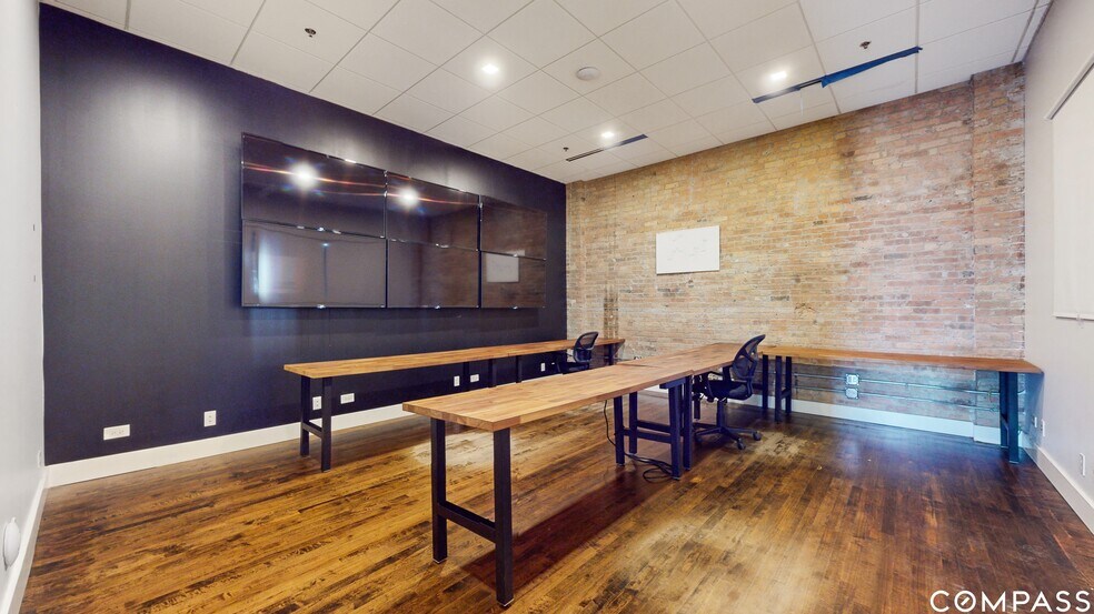 More Photos Of 2241 S Wabash Ave, Chicago Loft Creative Space For Sale