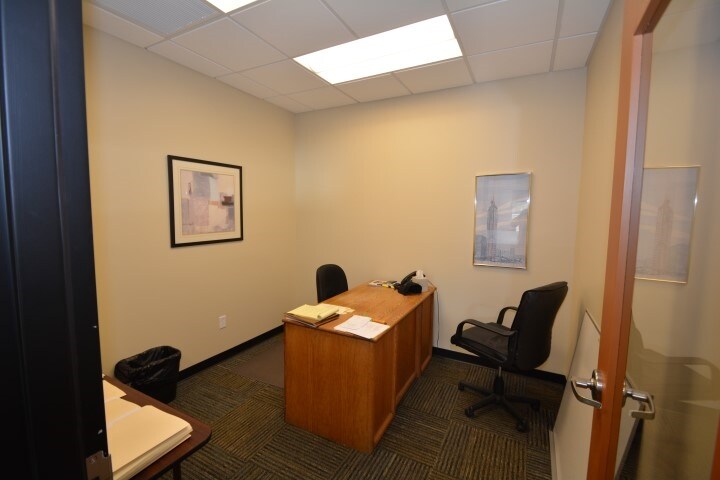 More Photos Of 325 W Gurley St, Prescott Office Residential For Lease