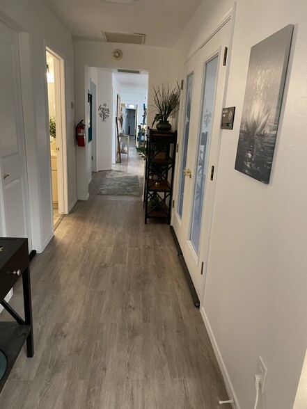 More Photos Of 2245 E State Route 69, Prescott Veterinarian Kennel For Sale