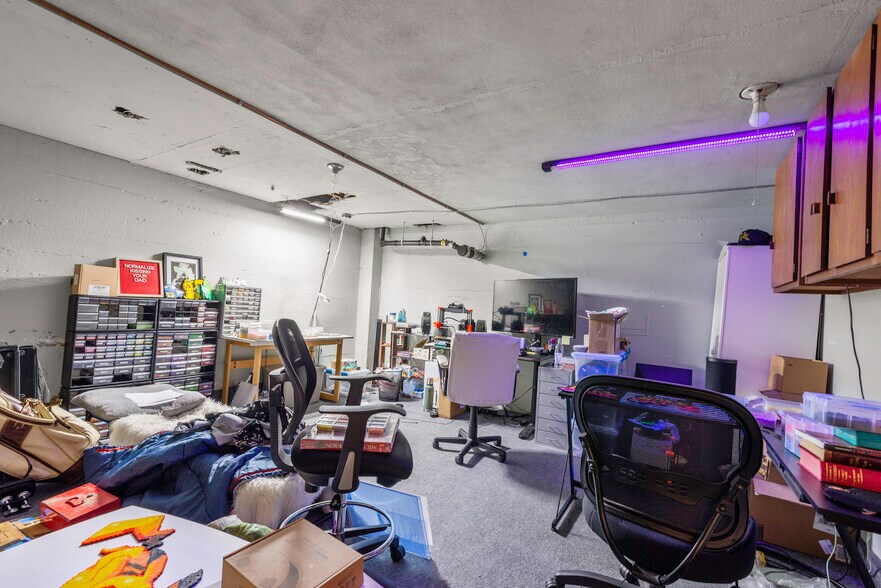 More Photos Of 615-619 4th St, Bremerton Storefront Retail Residential For Sale