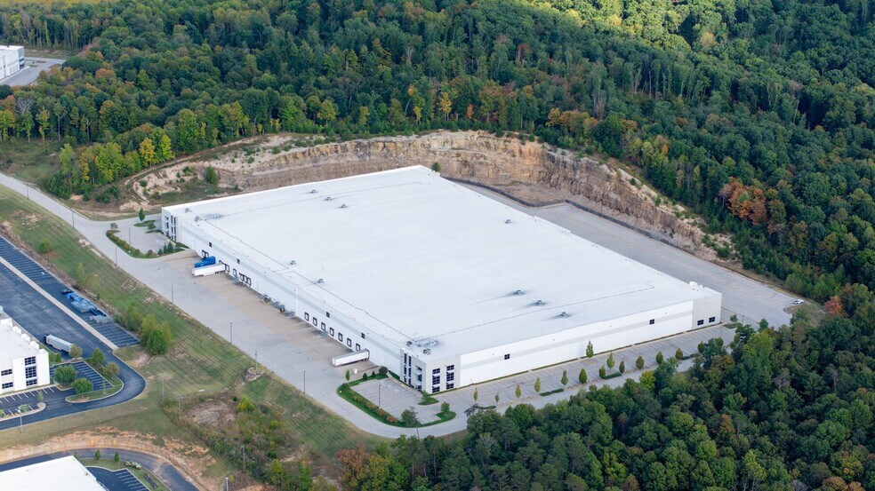 More Photos Of 421 Park Loop Rd, Shepherdsville Warehouse For Lease