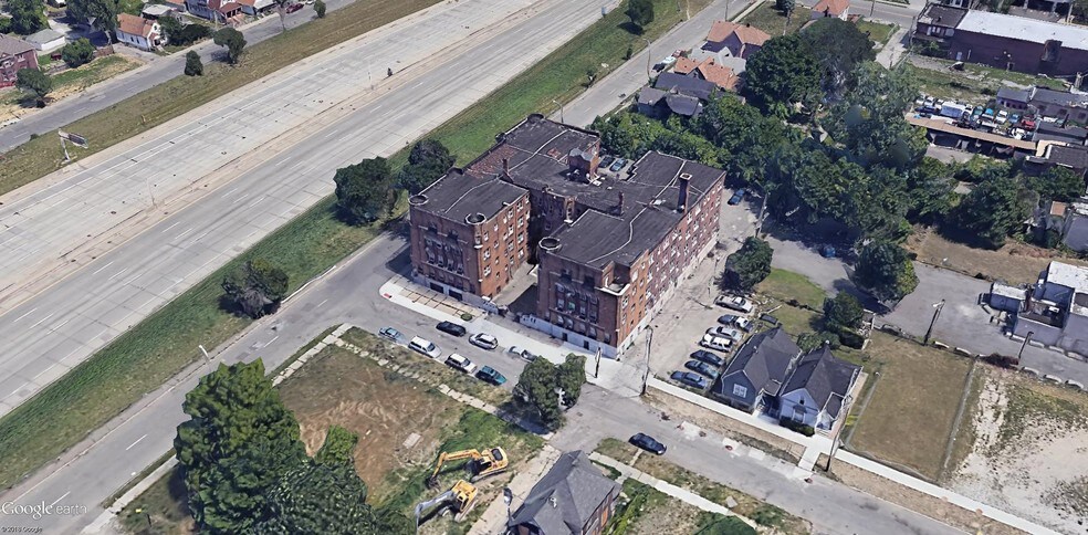 More Photos Of 760 Campbell St, Detroit Apartments For Sale