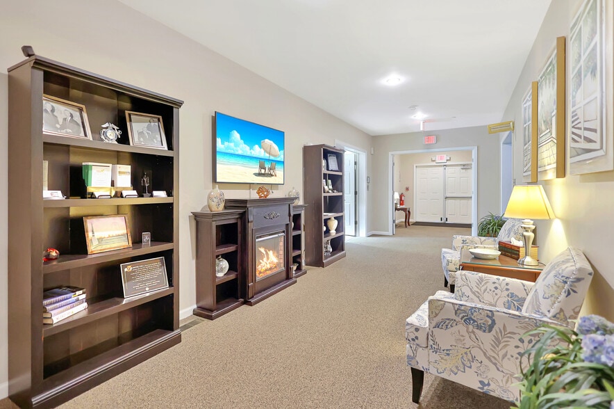 More Photos Of 1400 Broadway Rd, Dracut Flex For Sale