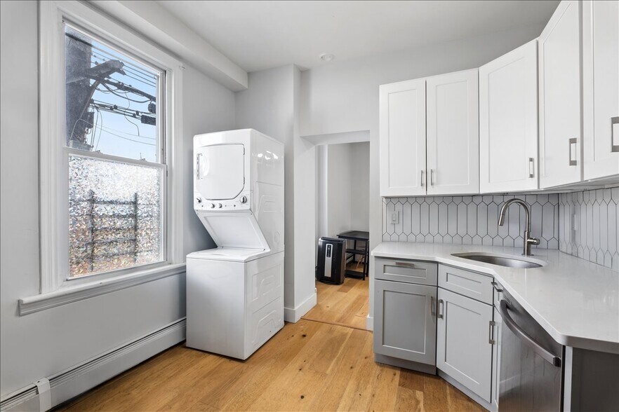 More Photos Of 97 Waverly St, Yonkers Apartments For Sale