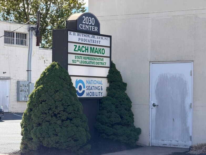 More Photos Of 2030 Center St, Northampton Flex For Lease