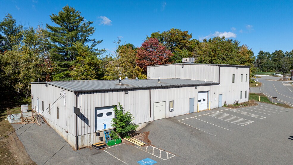 More Photos Of 200 Kennedy Memorial Dr, Waterville Flex For Lease