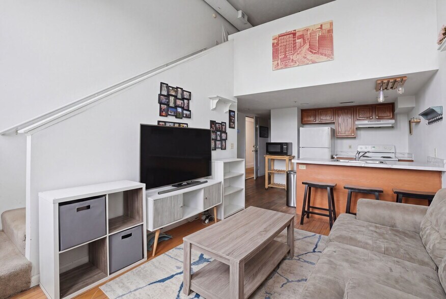 More Photos Of 4126 E Erie St, Willoughby Office For Sale