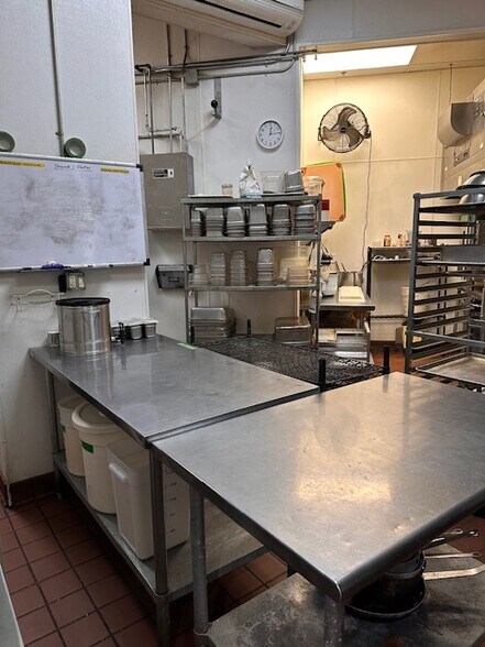 More Photos Of 280 N 8th St, Boise Apartments For Lease