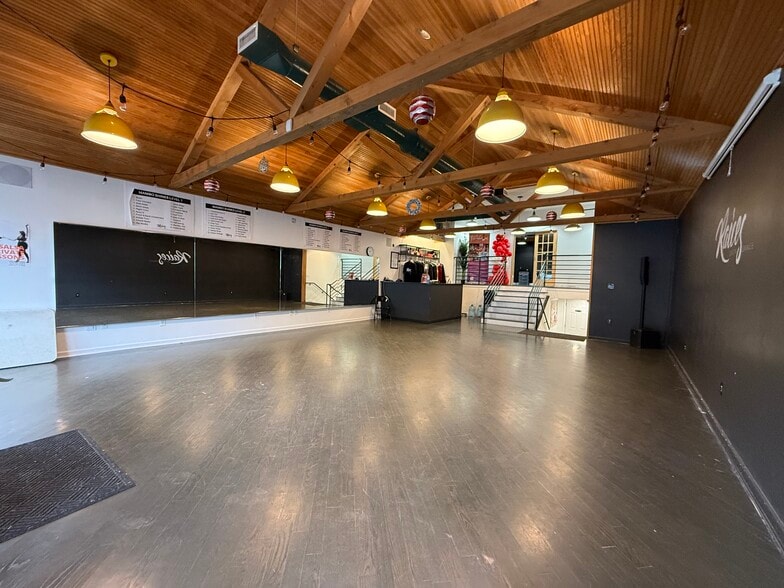 More Photos Of 120 W Boylston St, Worcester Freestanding For Sale