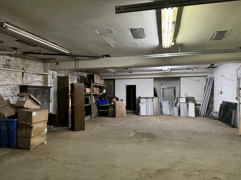 More Photos Of 2544-2546 Library Rd, Pittsburgh Storefront Retail Office For Lease