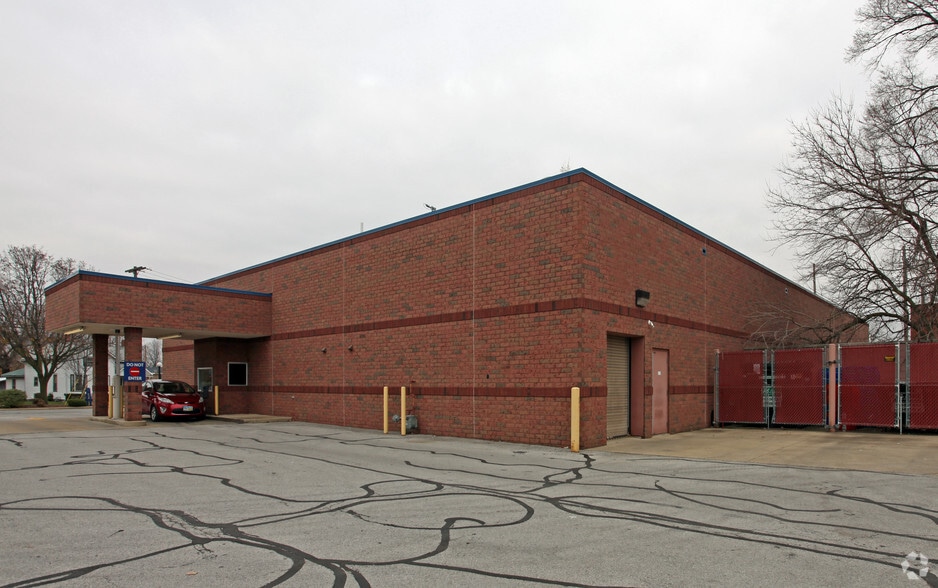 More Photos Of 710 N Main St, Clyde Drugstore For Lease