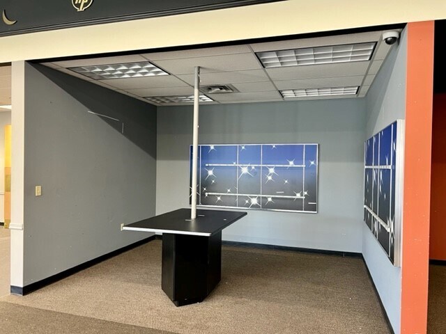 More Photos Of 412 S 9th Ave, Walla Walla Freestanding For Lease