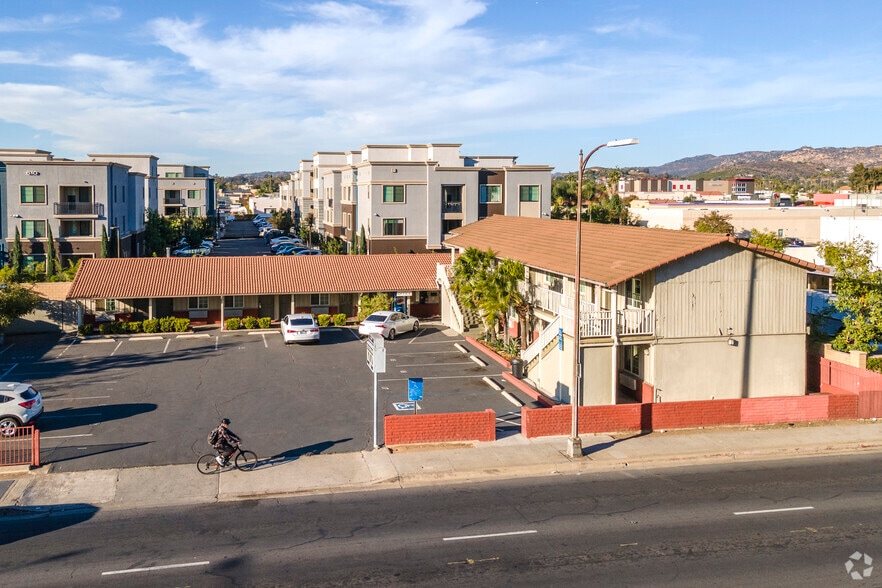 More Photos Of 420 W Washington Ave, Escondido Hotel For Sale