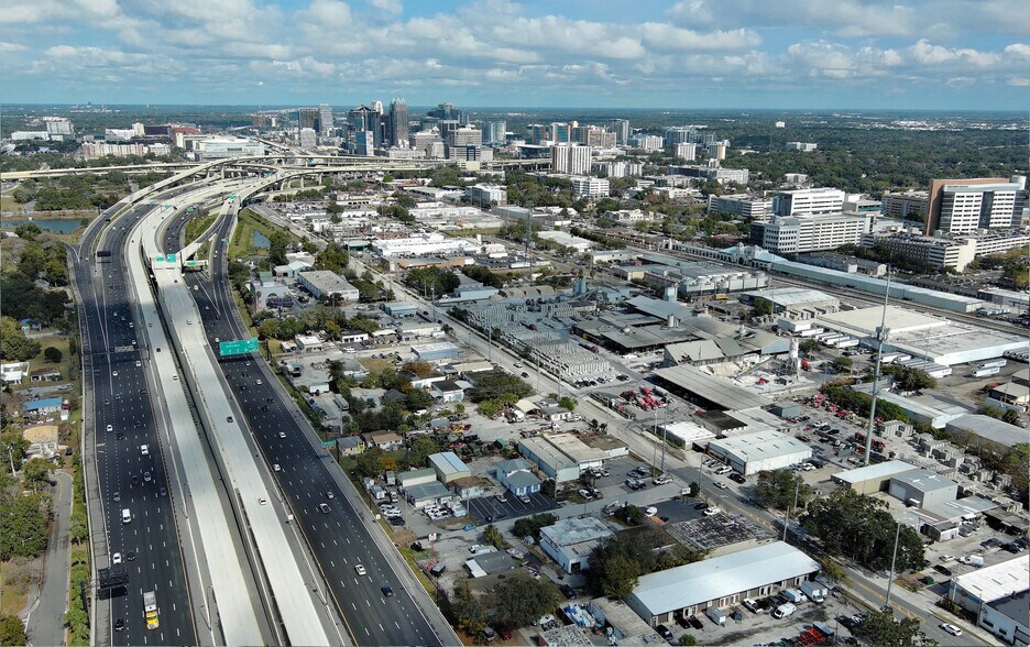 More Photos Of 515-519 18th St, Orlando Warehouse For Lease