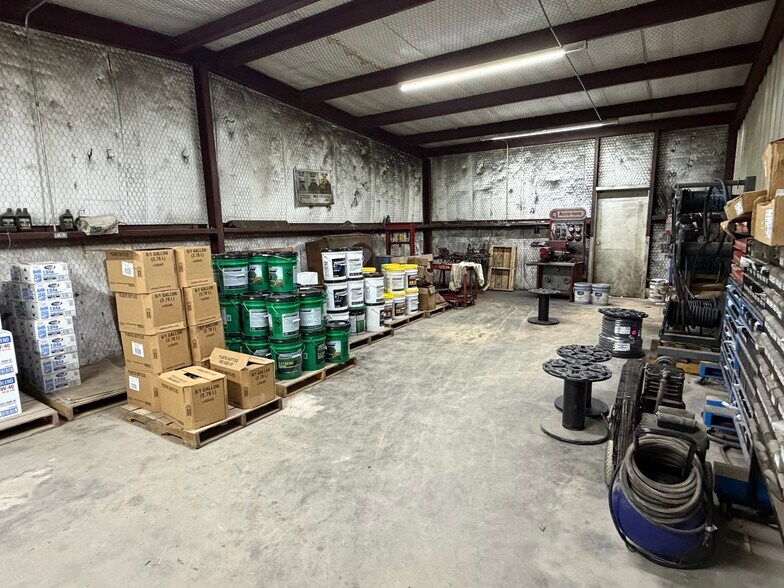 More Photos Of 601 W Lacy St, Palestine General Retail For Sale