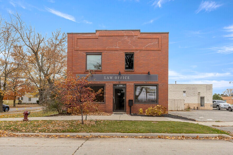 More Photos Of 6336 Fox Ave, Allen Park Office For Sale