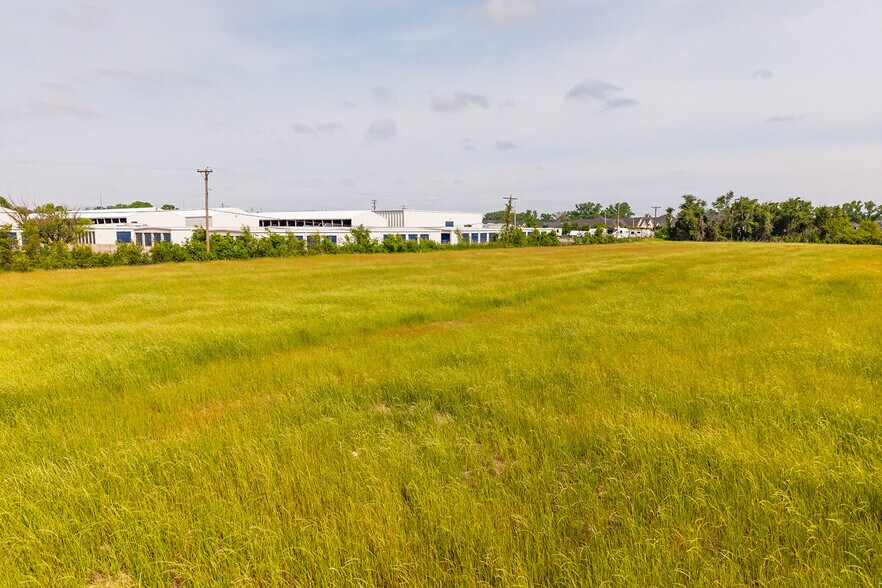 More Photos Of 12998 Kellogg St, Wichita Land For Sale