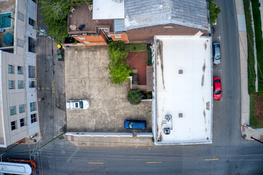 More Photos Of 301 W York St, Savannah Office For Sale