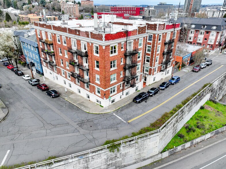 More Photos Of 1429 SW 14th Ave, Portland Apartments For Sale