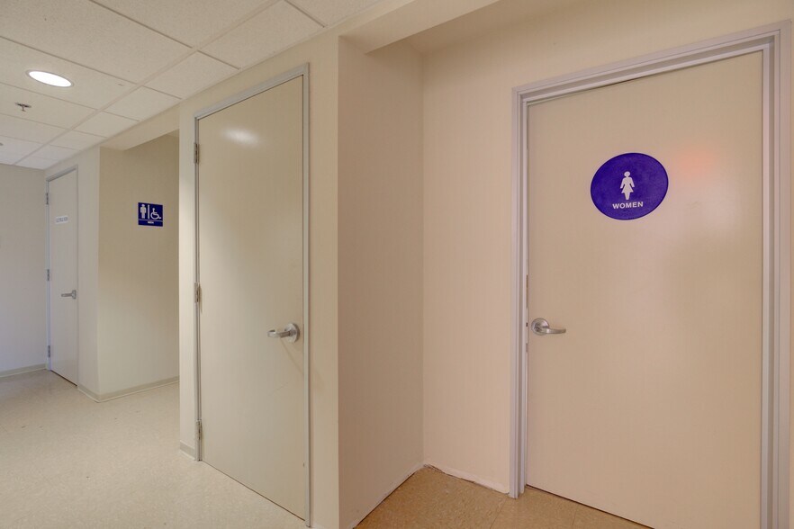 More Photos Of 3440 W Carson St, Torrance Loft Creative Space For Sale