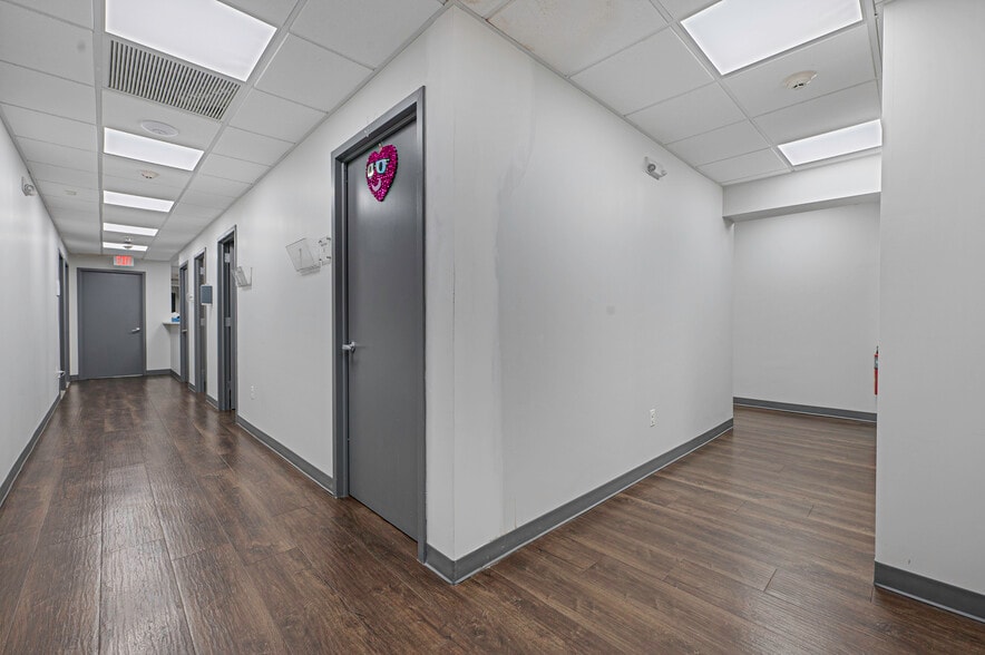 More Photos Of 325 Merrick Ave, East Meadow Medical For Sale