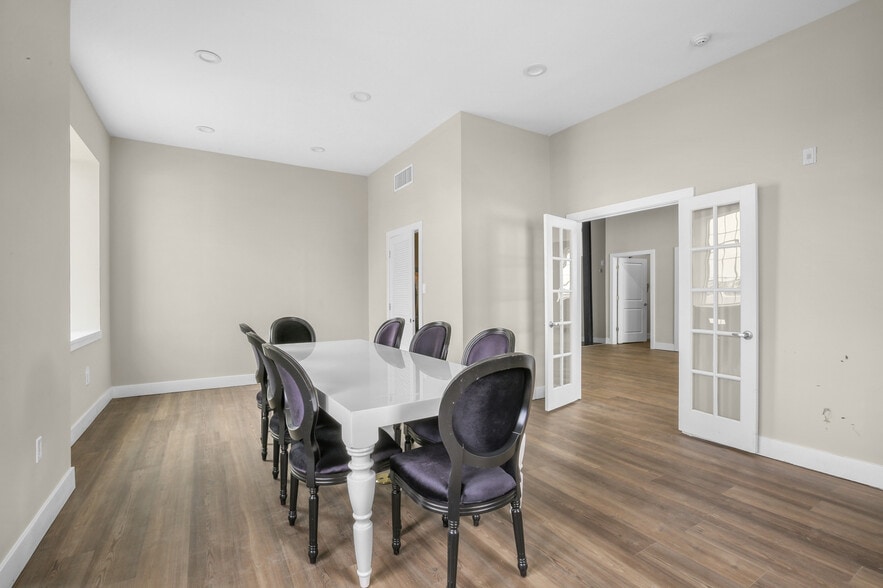 More Photos Of 3317-3341 Gaul St, Philadelphia Service For Sale