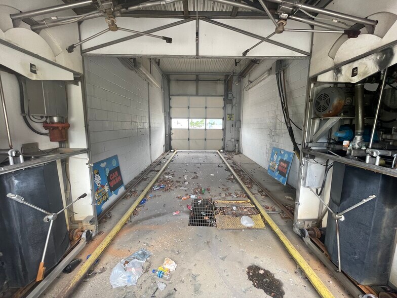 More Photos Of 105 Ohio St, Johnstown Carwash For Sale