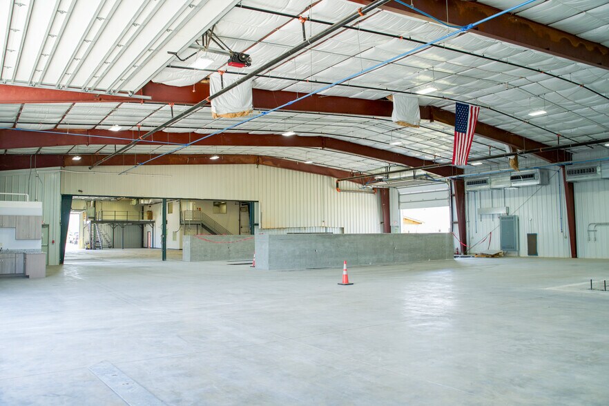 More Photos Of 1314 State Docks Rd, Decatur Unknown For Lease