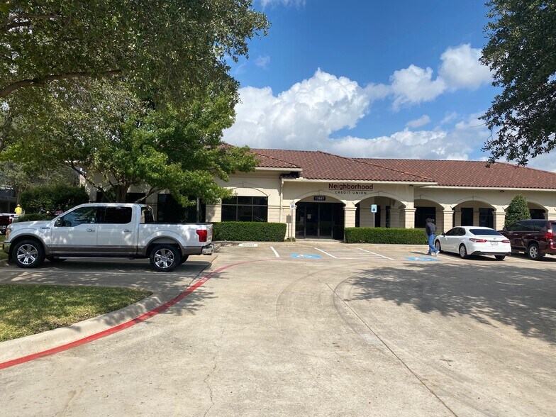 More Photos Of 13647 Montfort Dr, Dallas Office For Lease
