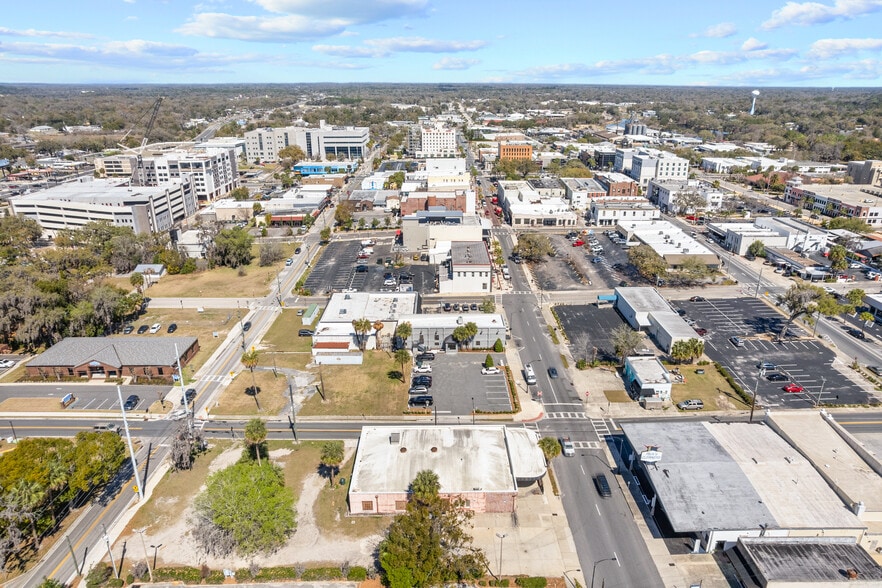 More Photos Of 304 S Magnolia Ave, Ocala Freestanding For Lease