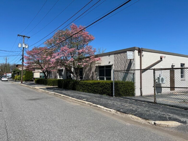More Photos Of 66 Libera St, Cranston Manufacturing For Sale