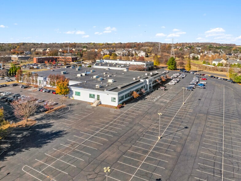 More Photos Of 826 Newtown Yardley Rd, Newtown Office For Sale