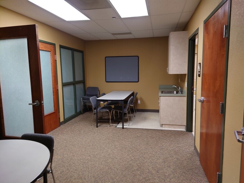 More Photos Of 2020 Lowe St, Fort Collins Medical For Lease